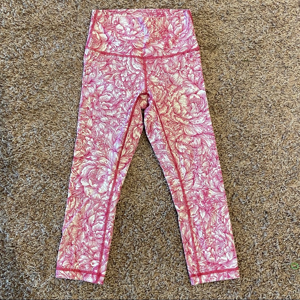 Lululemon High Waist Wunder Under Capri Pants